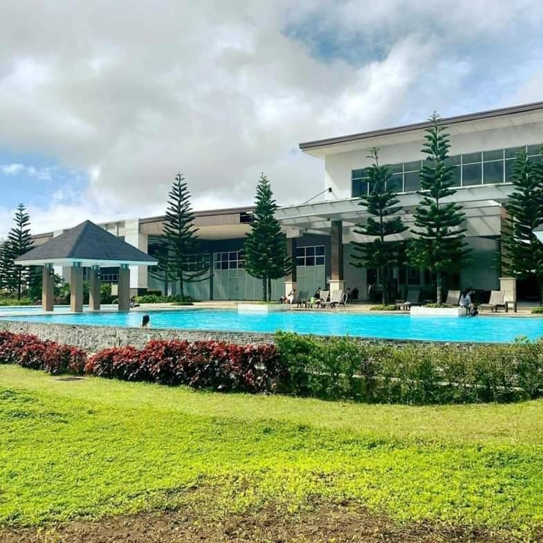 R&A Staycation At Wind Residence Tagaytay City Exterior foto